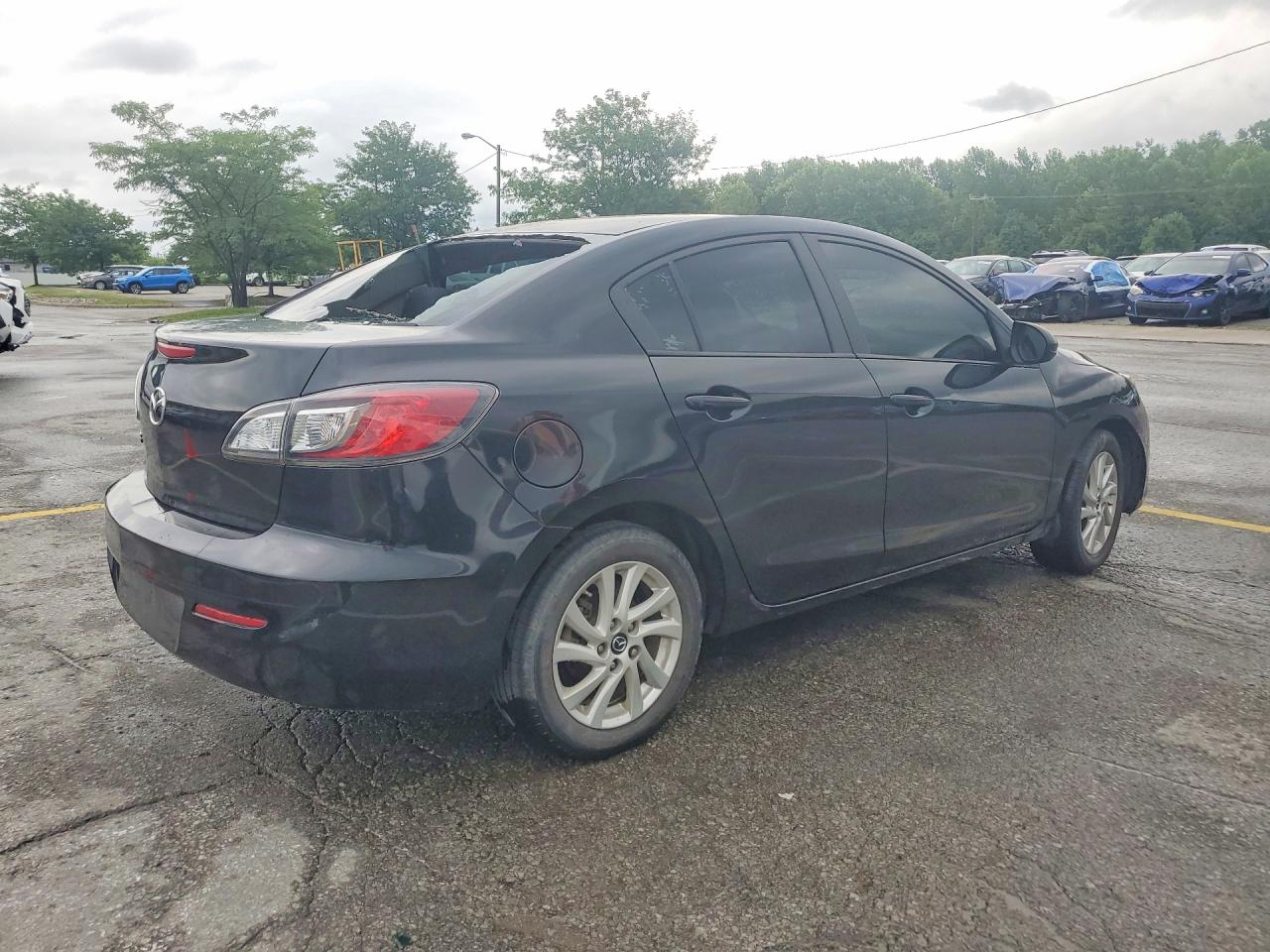 2012 MAZDA 3 4D 2WD