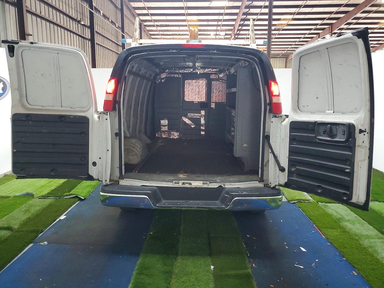 2015 CHEVROLET EXPRESS