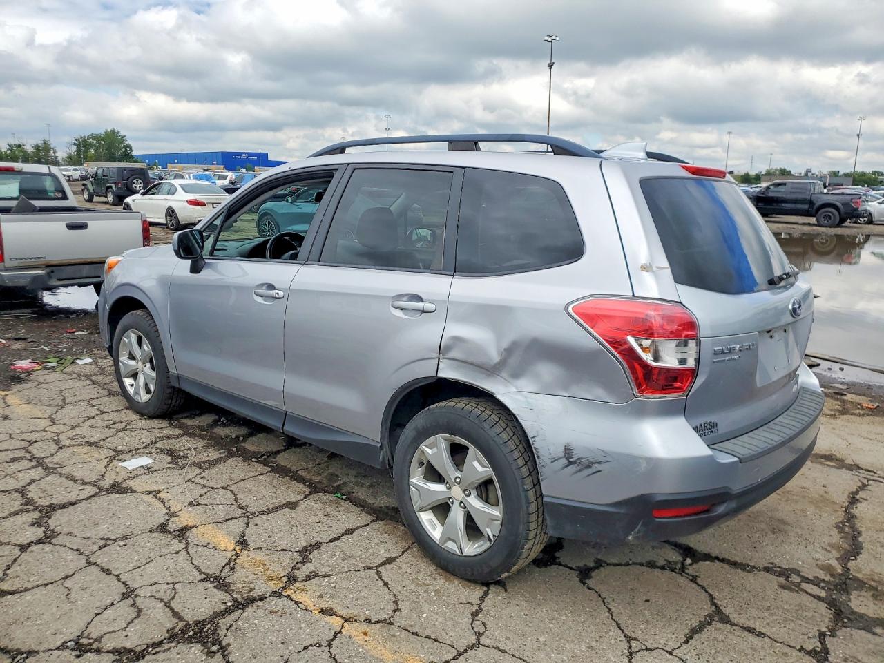 2016 SUBARU FORESTER