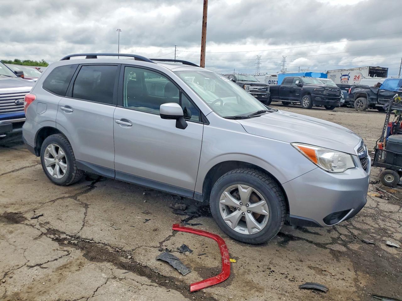2016 SUBARU FORESTER