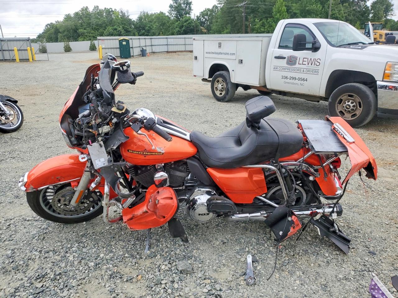 2012 HARLEY-DAVIDSON FL