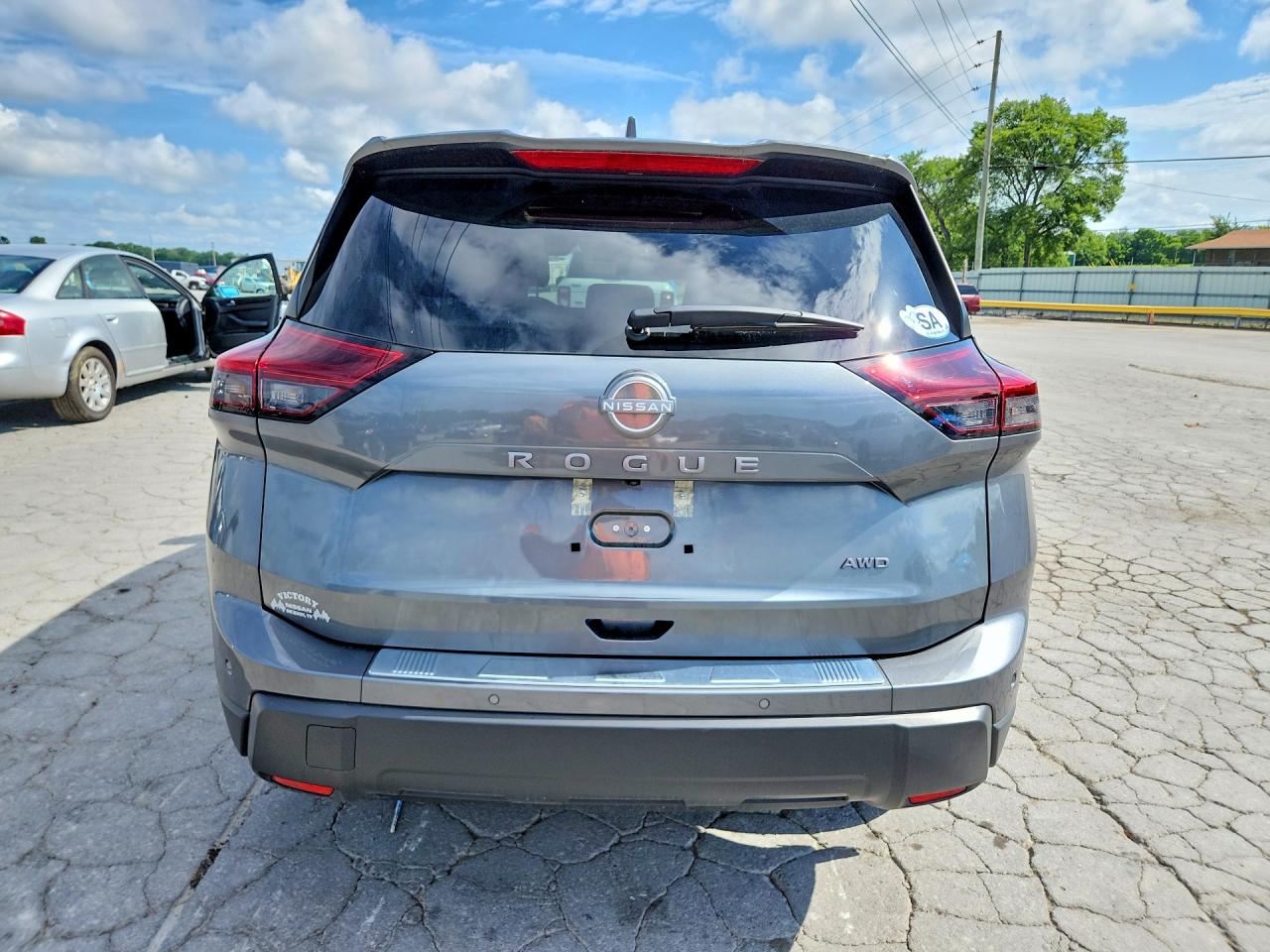 2026 NISSAN ROGUE