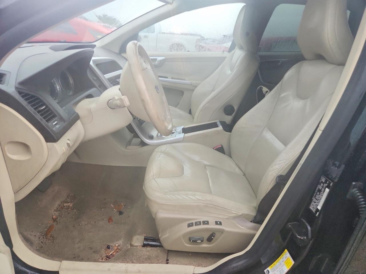 2010 VOLVO XC60