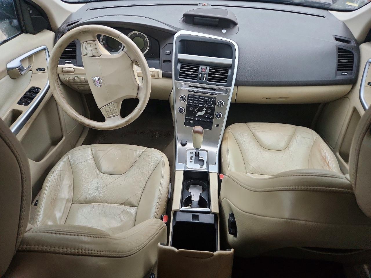 2010 VOLVO XC60