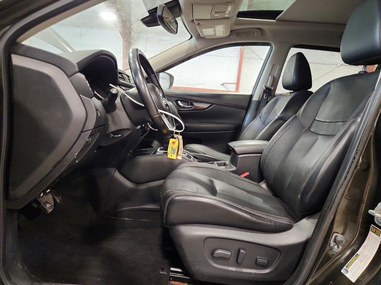 2017 NISSAN ROGUE