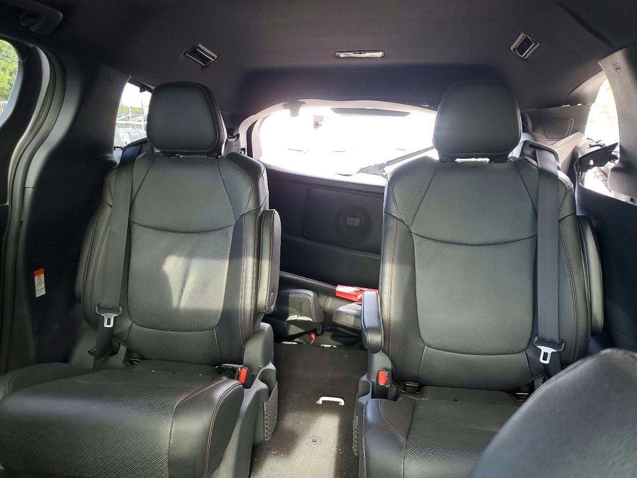 2025 TOYOTA SIENNA