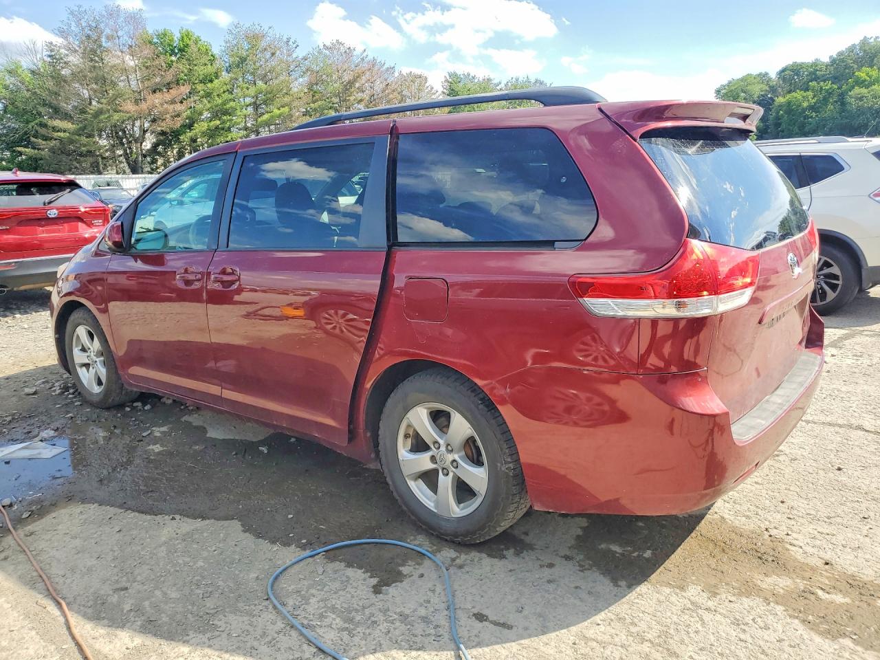 2014 TOYOTA SIENNA