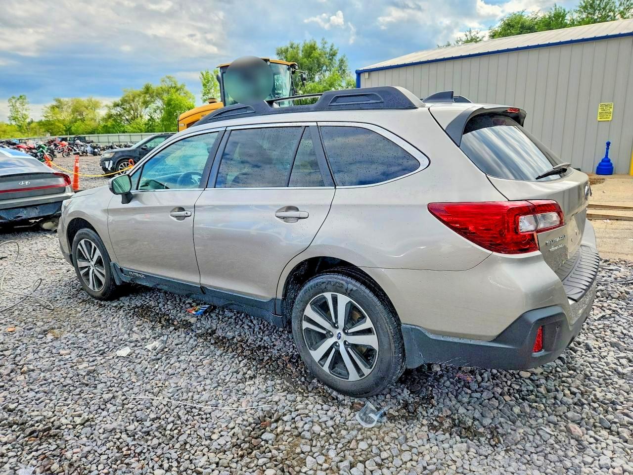 2019 SUBARU OUTBACK