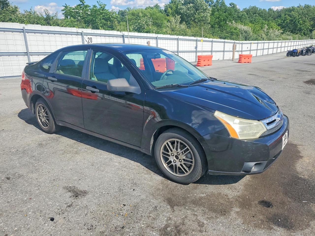 2010 FORD FOCUS