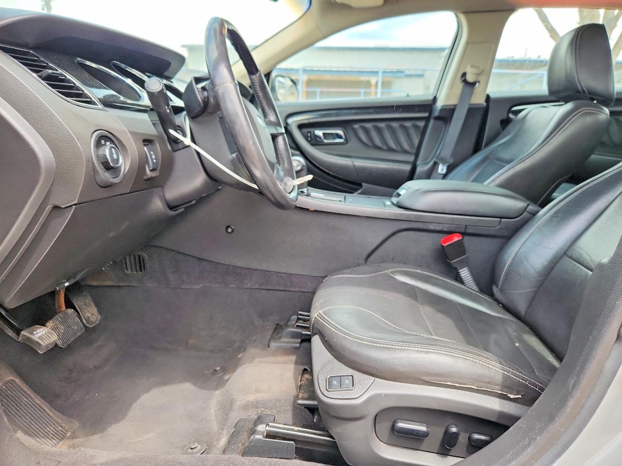2010 FORD TAURUS