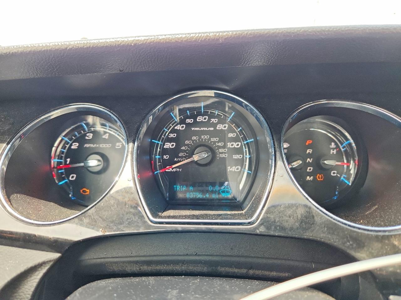2010 FORD TAURUS