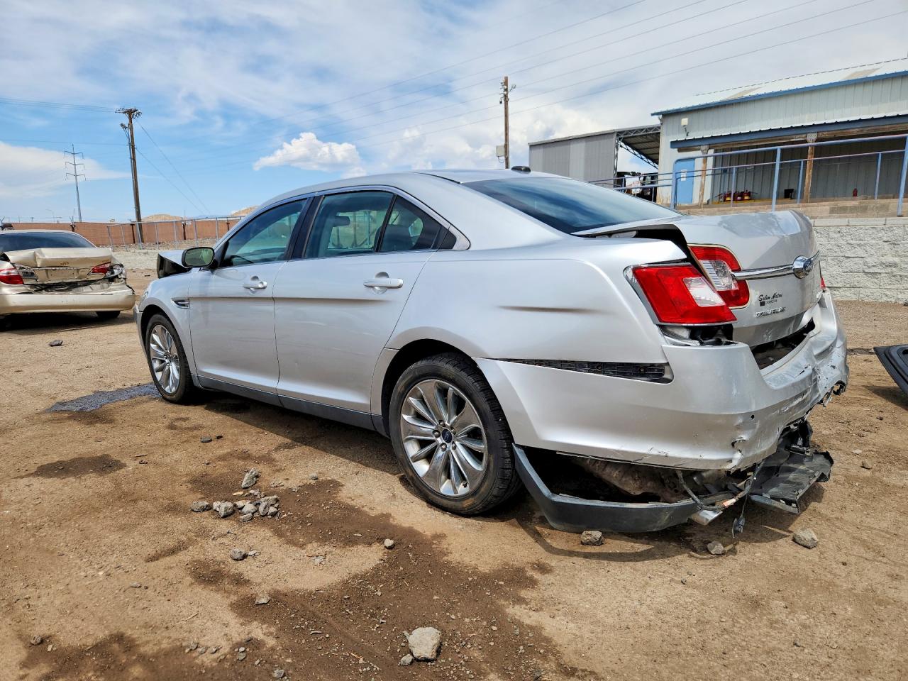 2010 FORD TAURUS