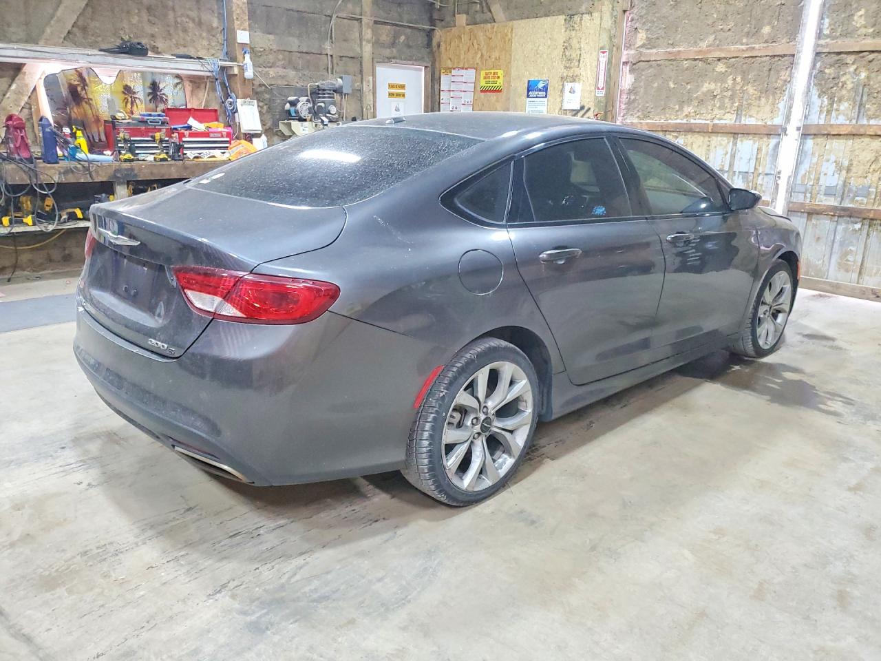 2016 CHRYSLER 200