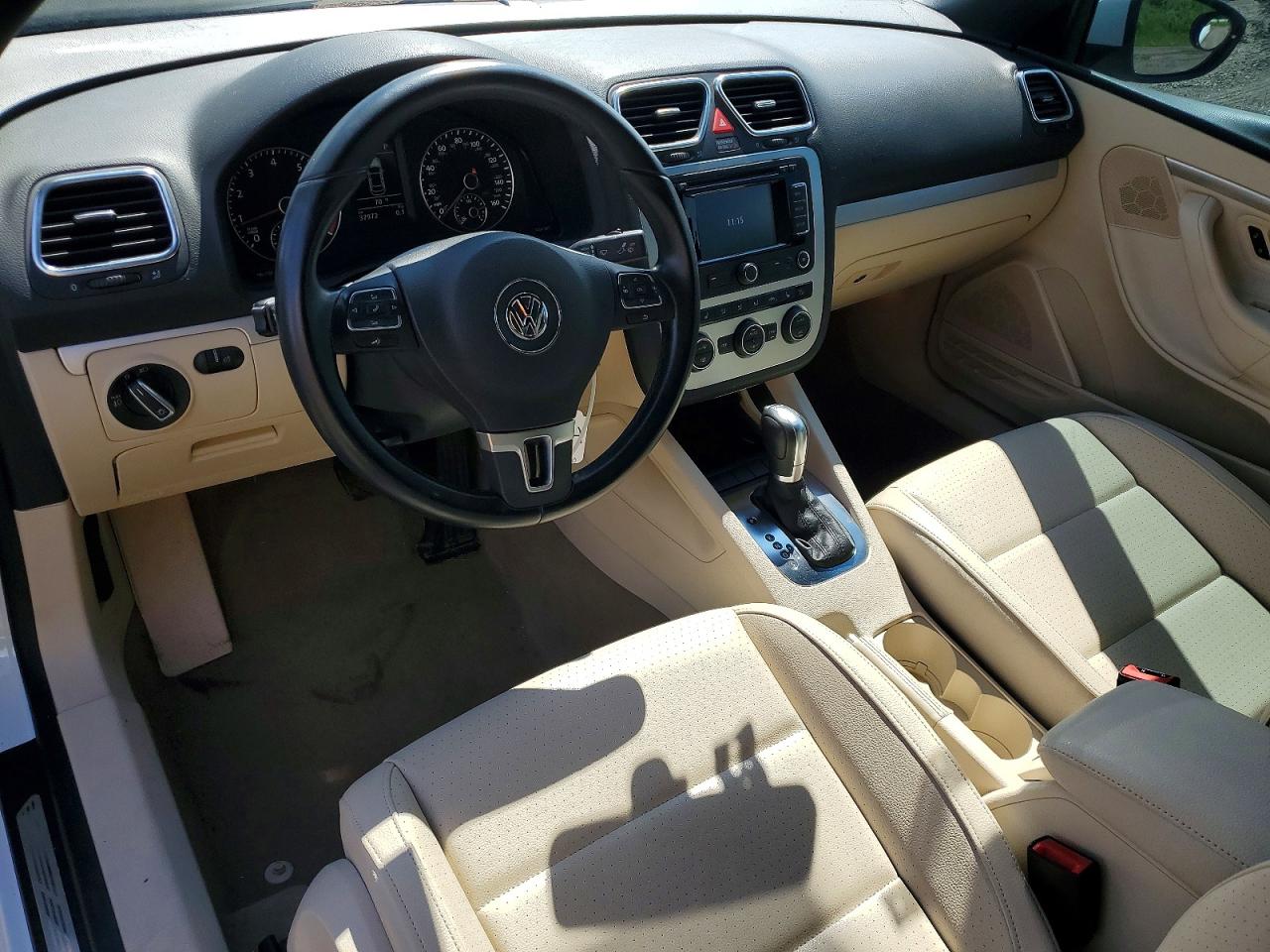 2015 VOLKSWAGEN EOS