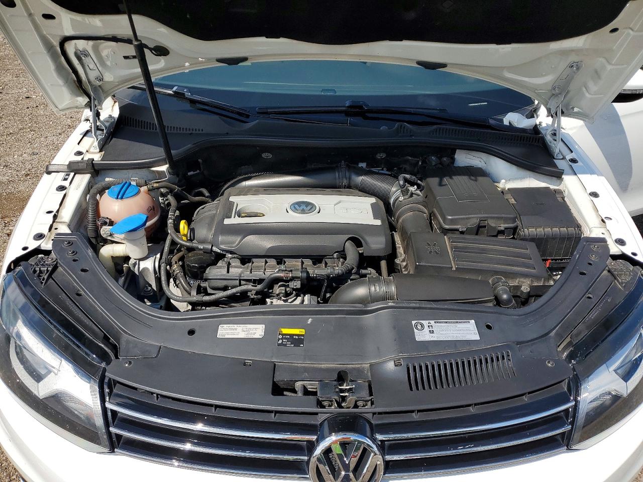 2015 VOLKSWAGEN EOS