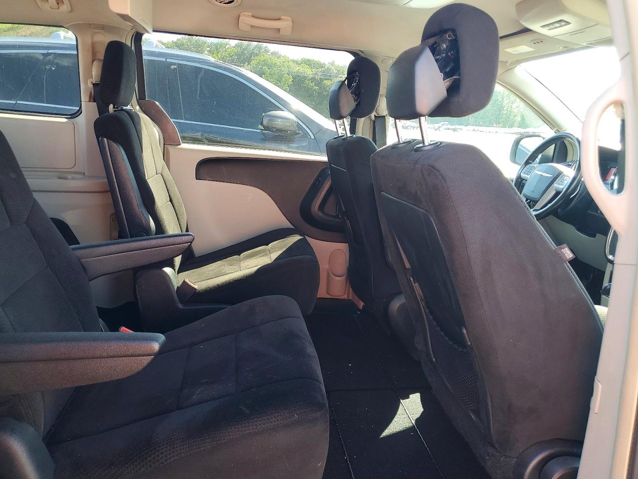 2013 CHRYSLER MINIVAN