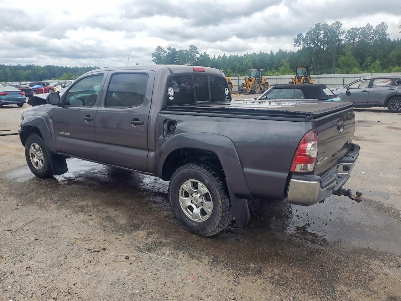 2015 TOYOTA TACOMA