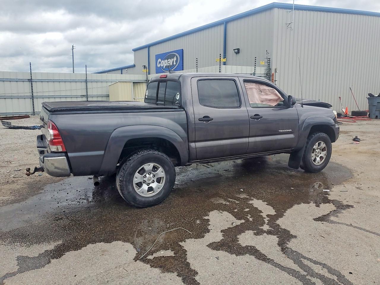 2015 TOYOTA TACOMA