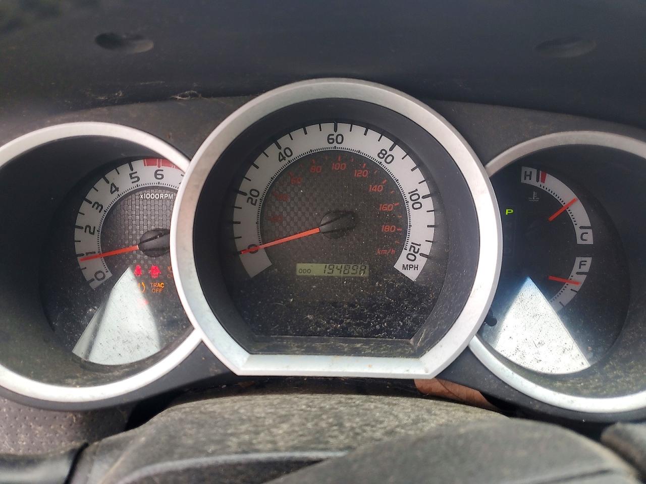 2015 TOYOTA TACOMA