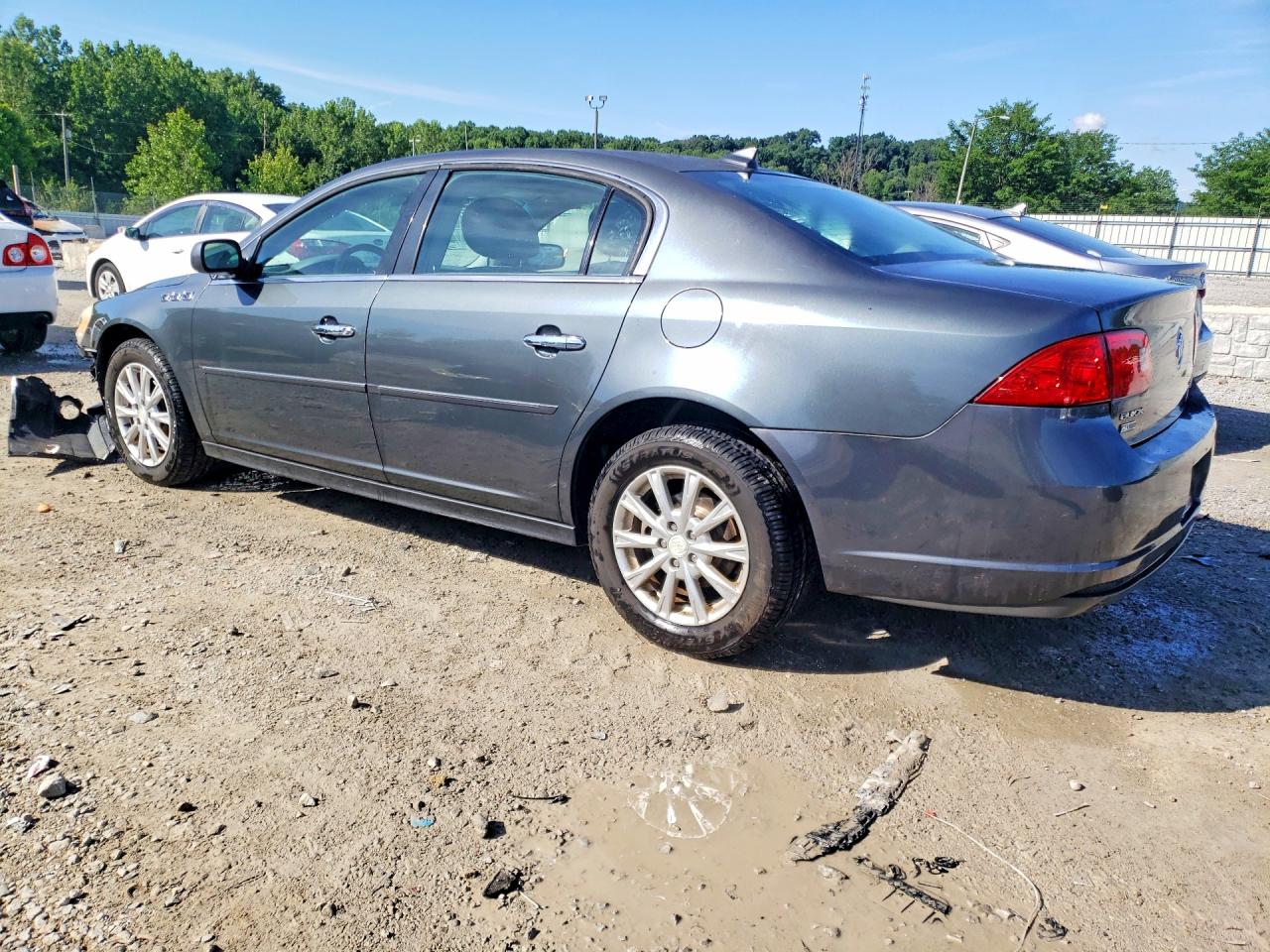 2011 BUICK LUCERNE
