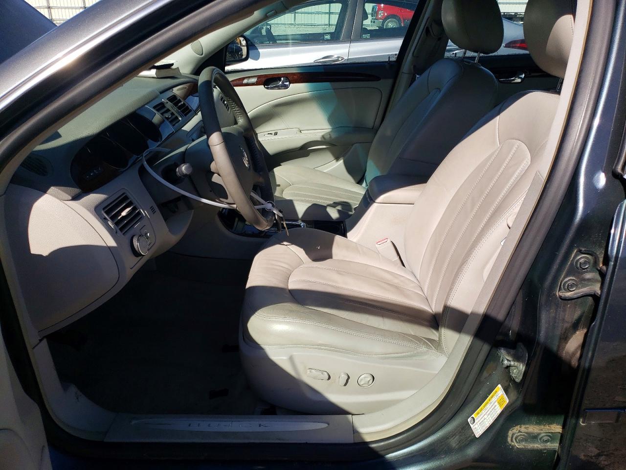 2011 BUICK LUCERNE