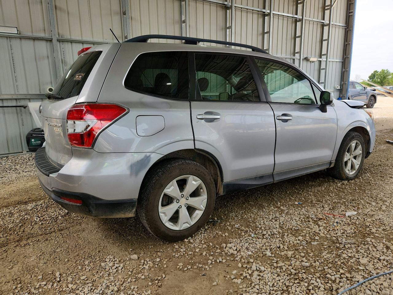 2015 SUBARU FORESTER