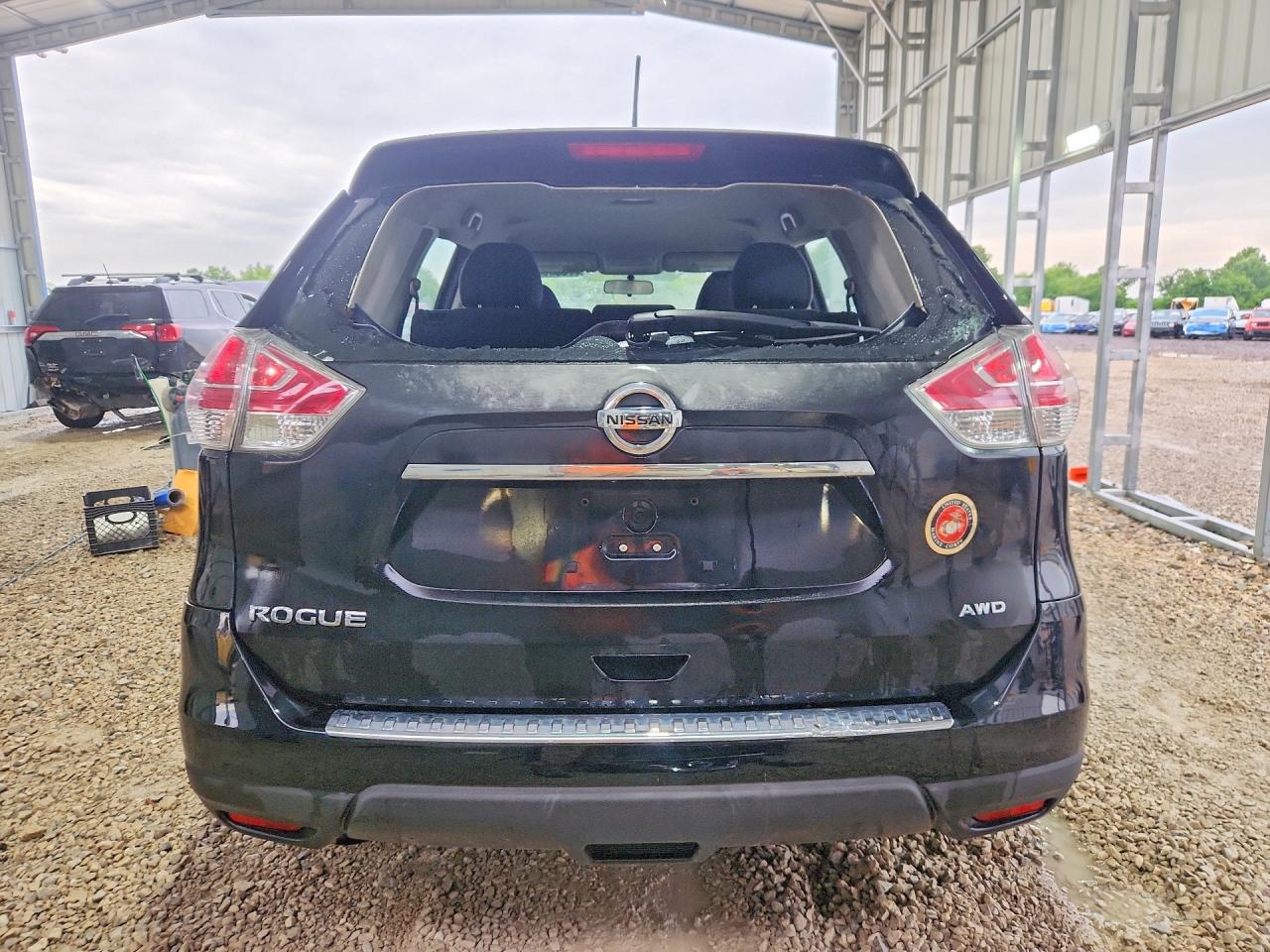 2015 NISSAN ROGUE