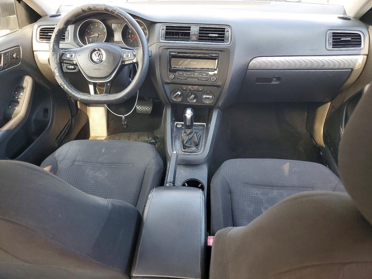 2015 VOLKSWAGEN JETTA