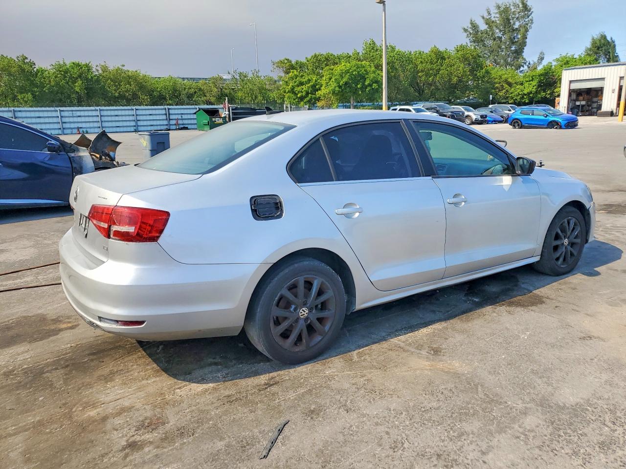 2015 VOLKSWAGEN JETTA
