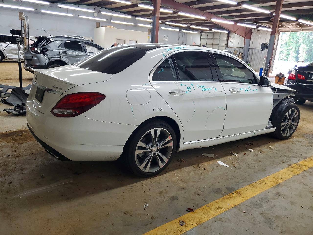 2016 MERCEDES-BENZ C-CLASS