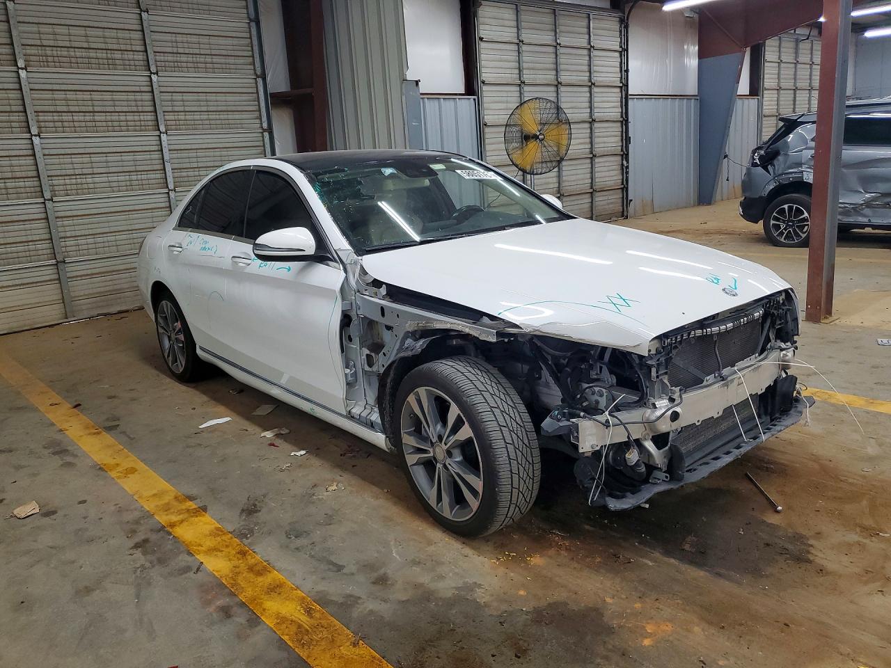 2016 MERCEDES-BENZ C-CLASS