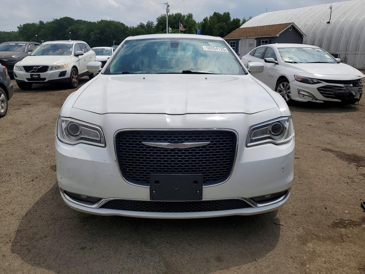 2016 CHRYSLER 300