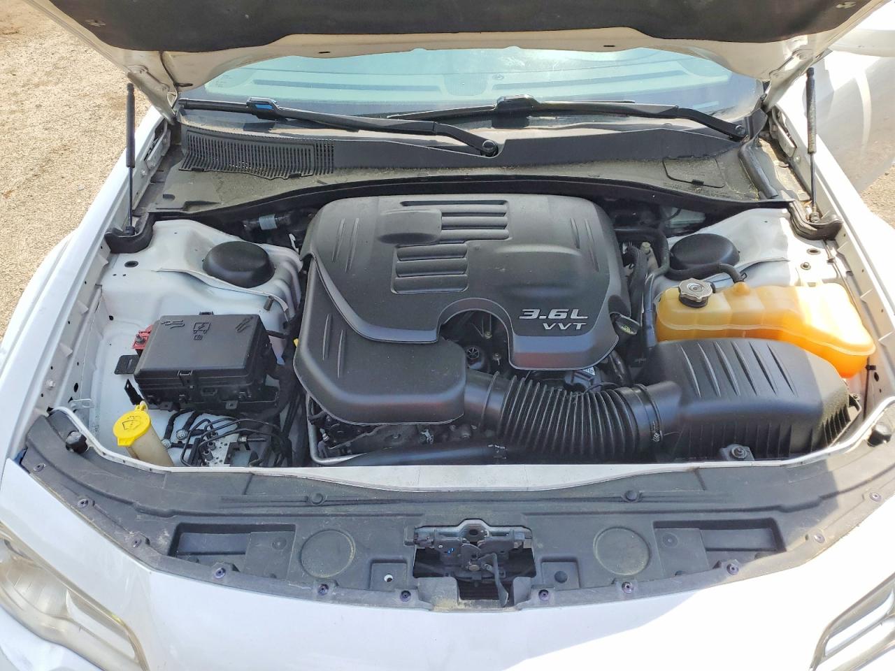 2016 CHRYSLER 300
