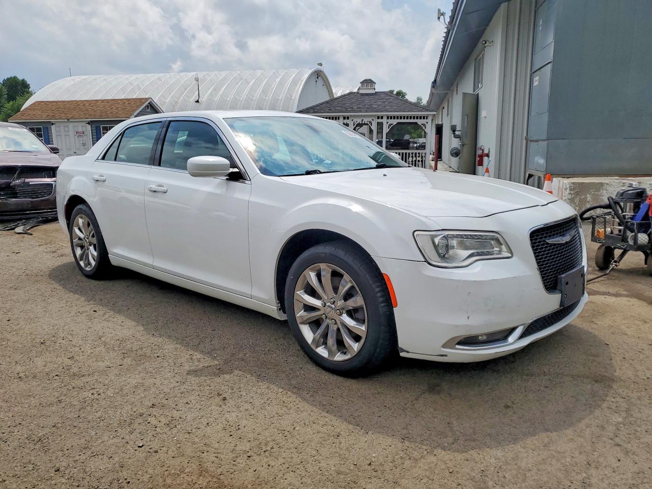 2016 CHRYSLER 300