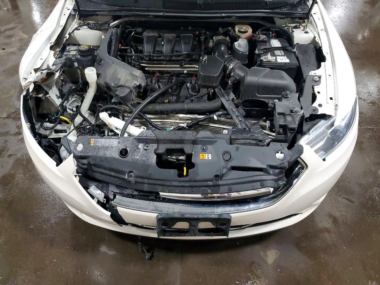 2014 FORD TAURUS
