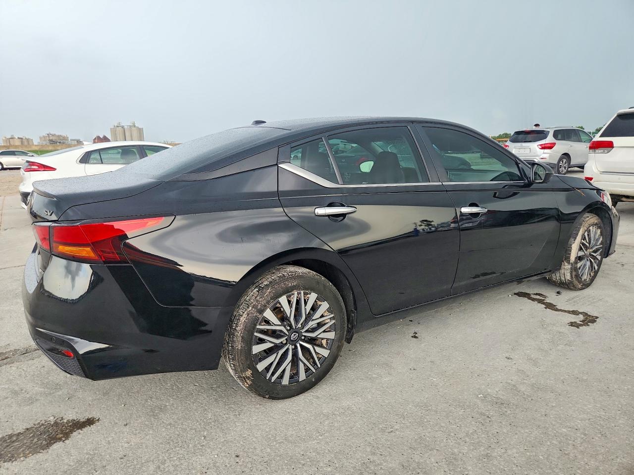 2024 NISSAN ALTIMA