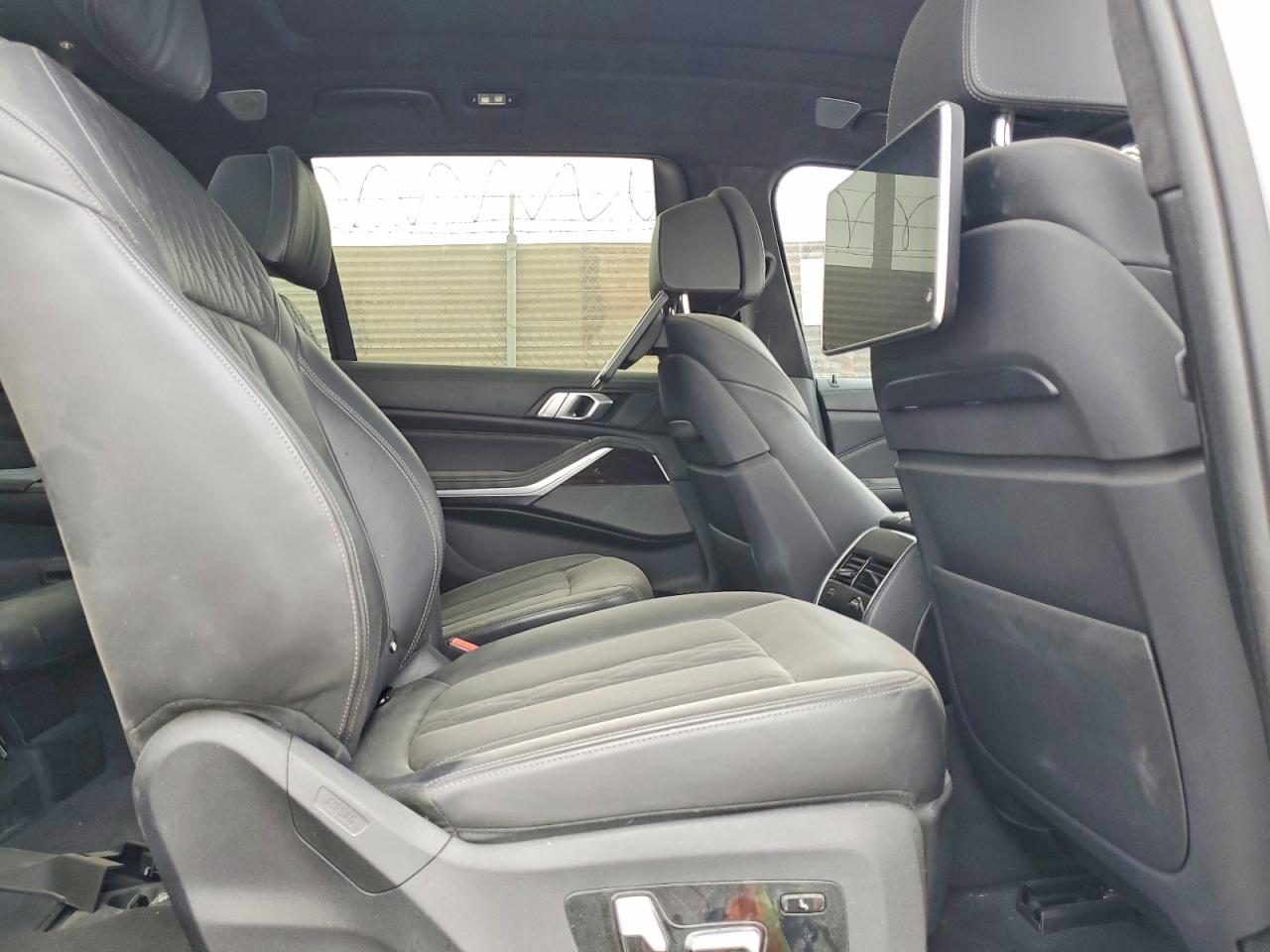 2019 BMW X7