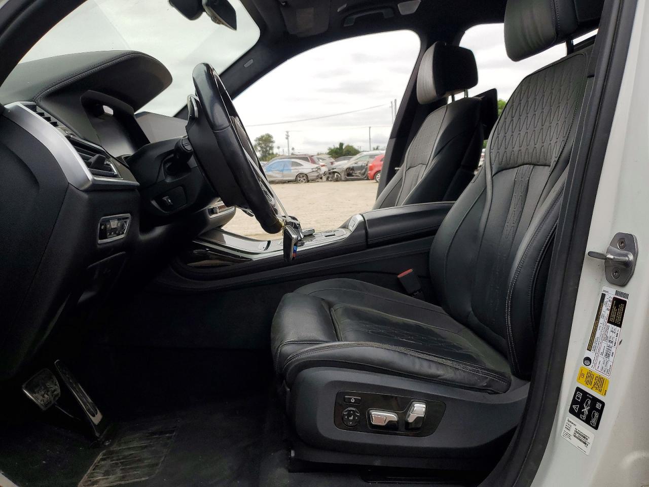2019 BMW X7