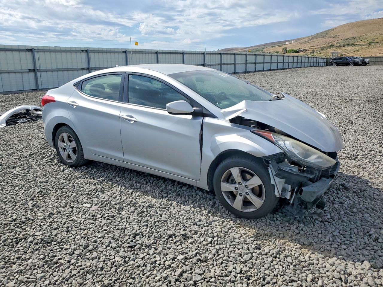 2012 HYUNDAI ELANTRA