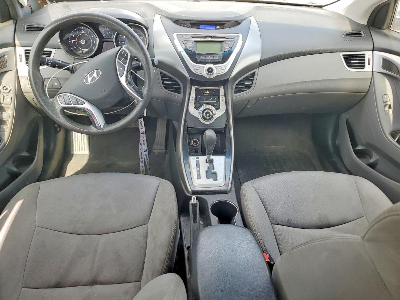 2012 HYUNDAI ELANTRA