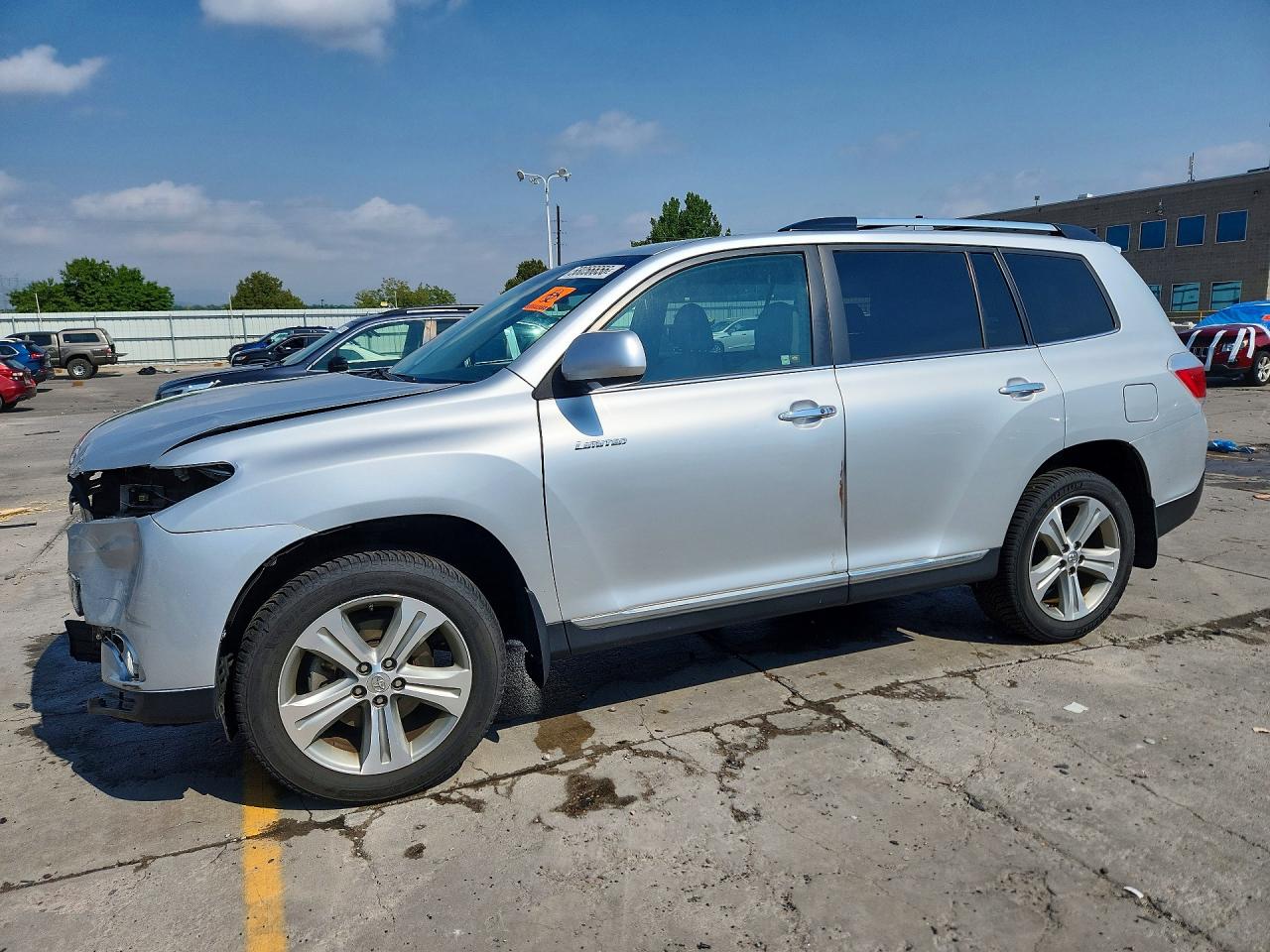 2013 TOYOTA HIGHLANDER