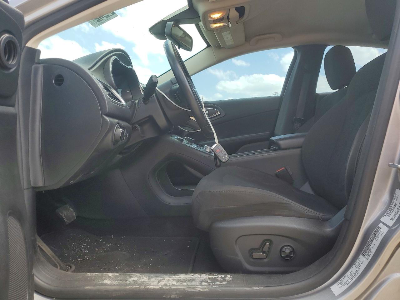 2015 CHRYSLER 200