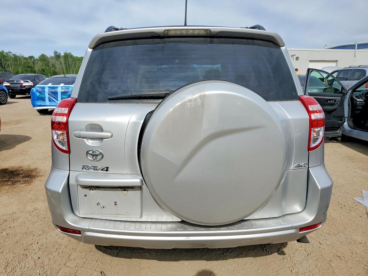 2011 TOYOTA RAV4