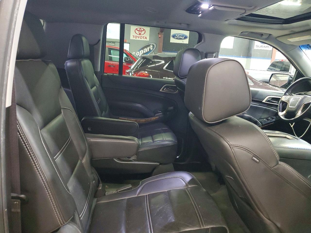 2015 GMC YUKON