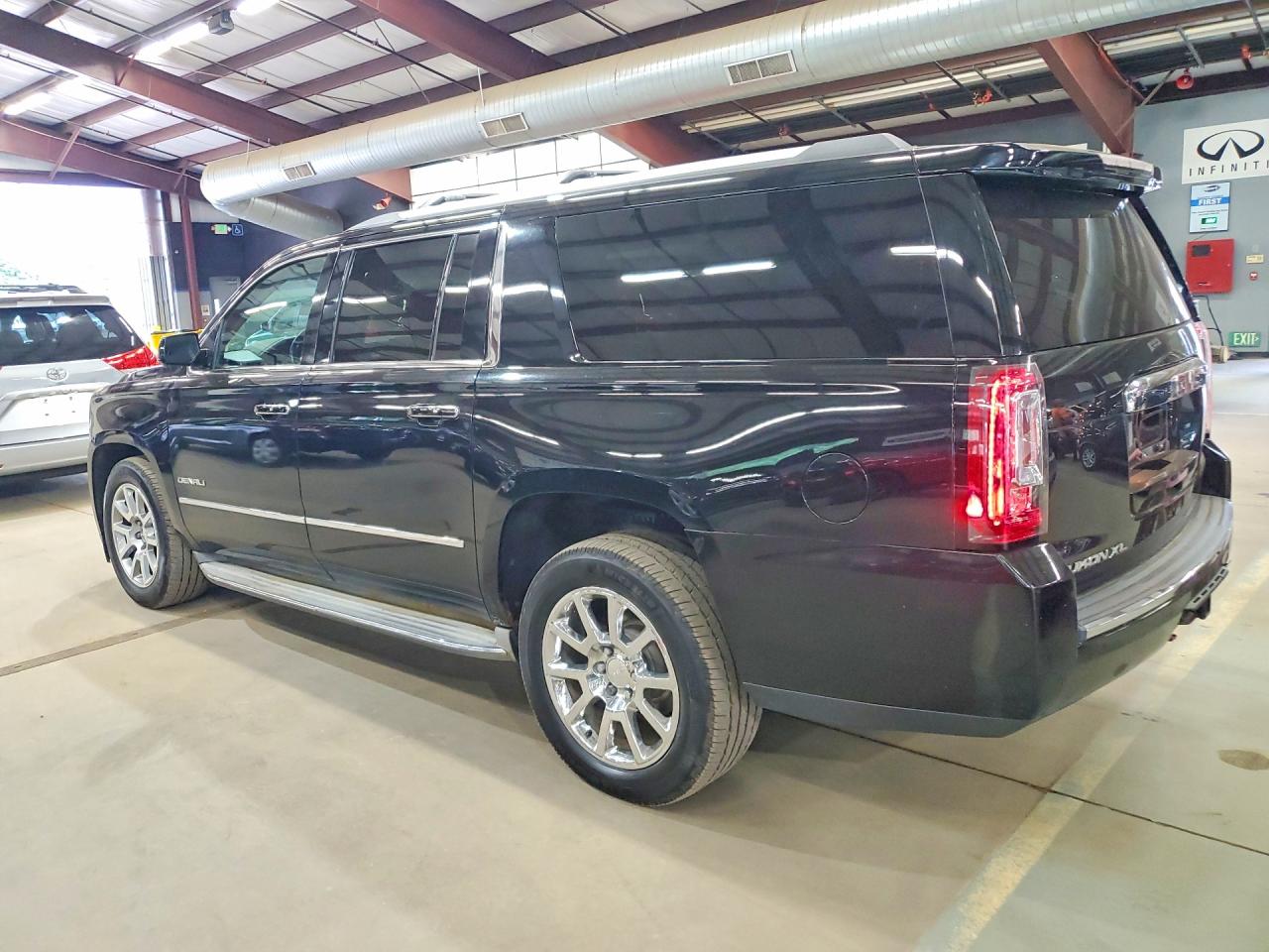 2015 GMC YUKON
