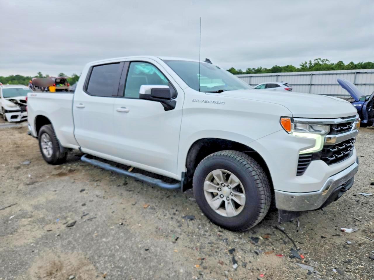 2023 CHEVROLET SILVERADO