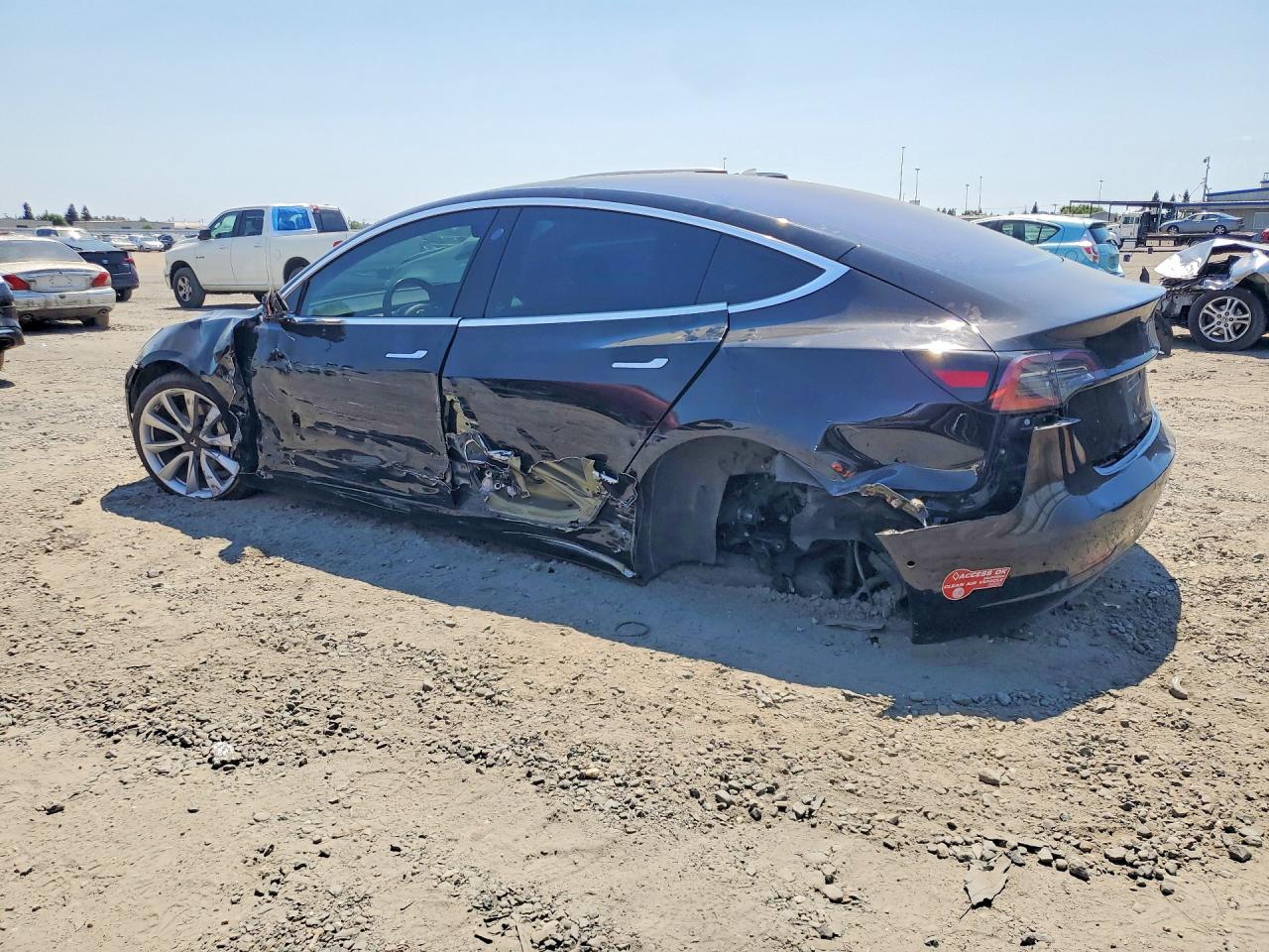 2018 TESLA MODEL 3