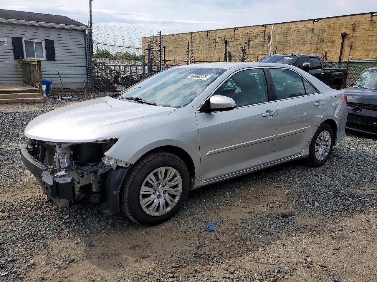 2014 TOYOTA CAMRY