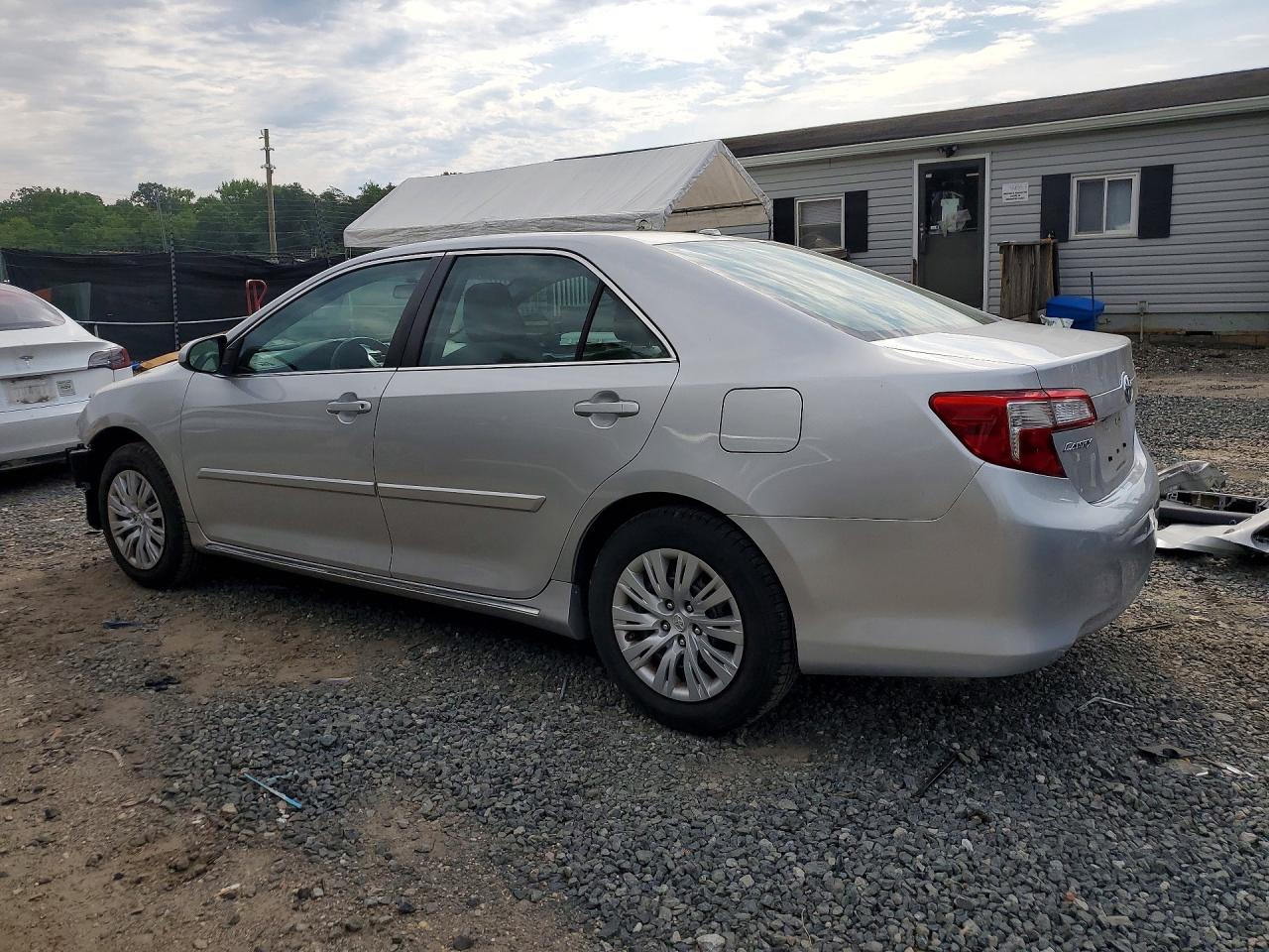 2014 TOYOTA CAMRY