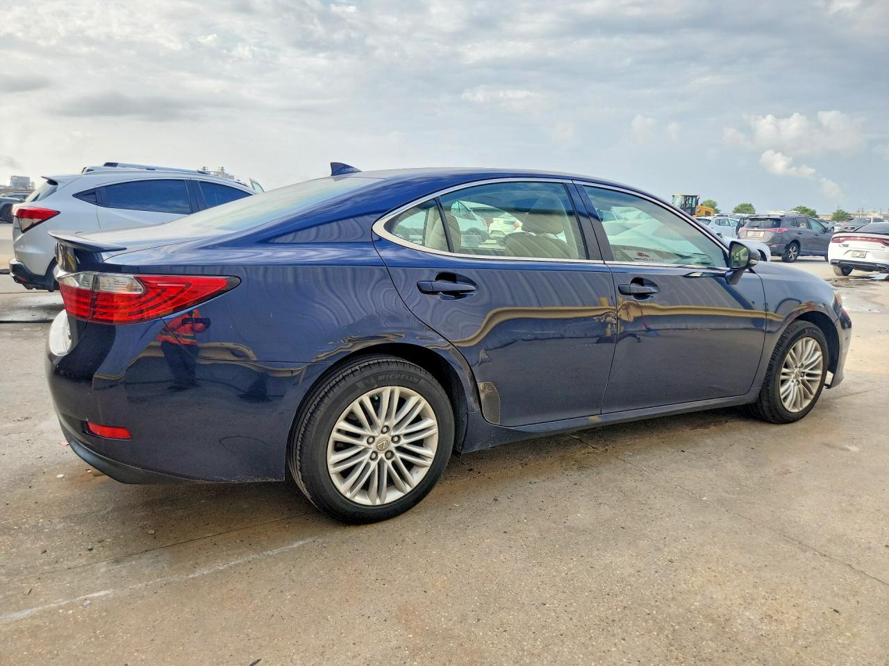 2015 LEXUS ES350